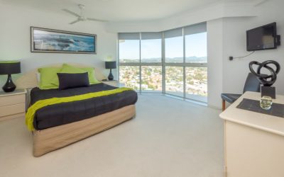 Beachfront Burleigh Heads Apartments – Book for the School Holiday