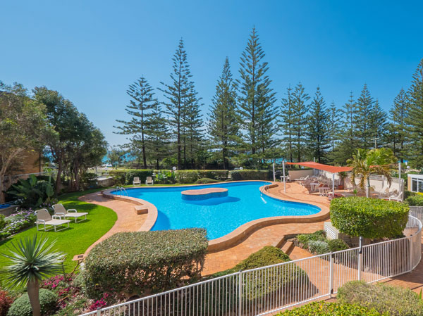 Burleigh Surf Facilities Pool